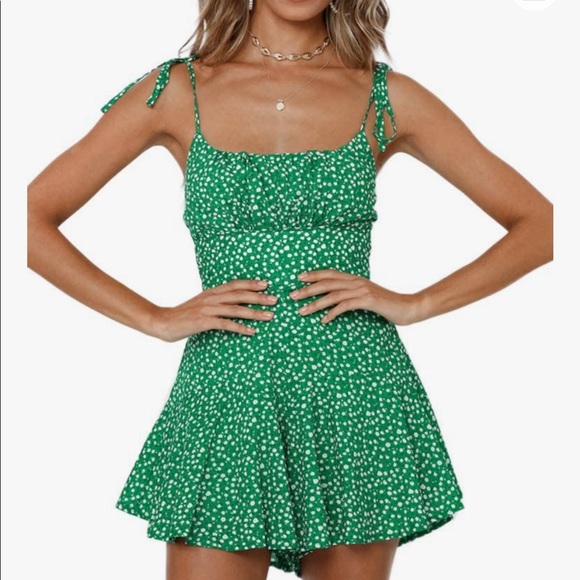 Dresses & Skirts - Green floral print romper